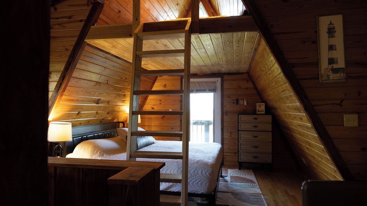 Photo of Bedroom in Gulf Park Estates
