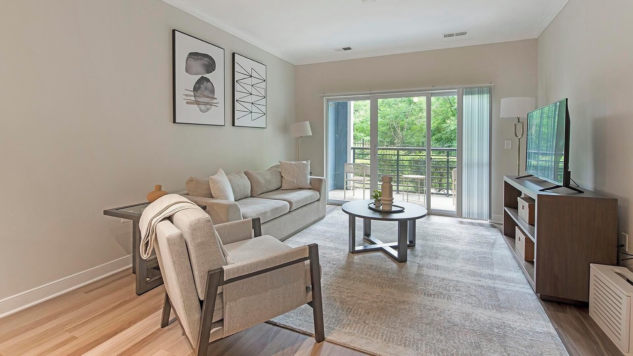 Photo of Livingroom in Chillum