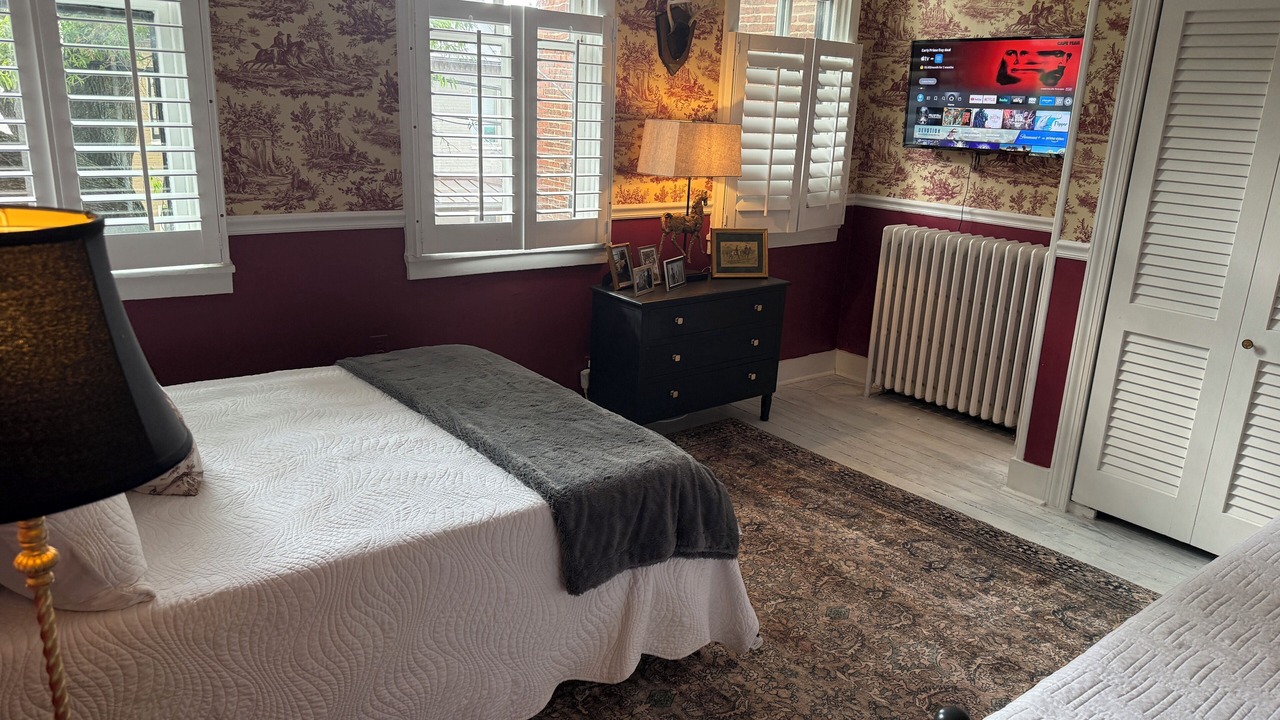 Photo of Bedroom in Historic District