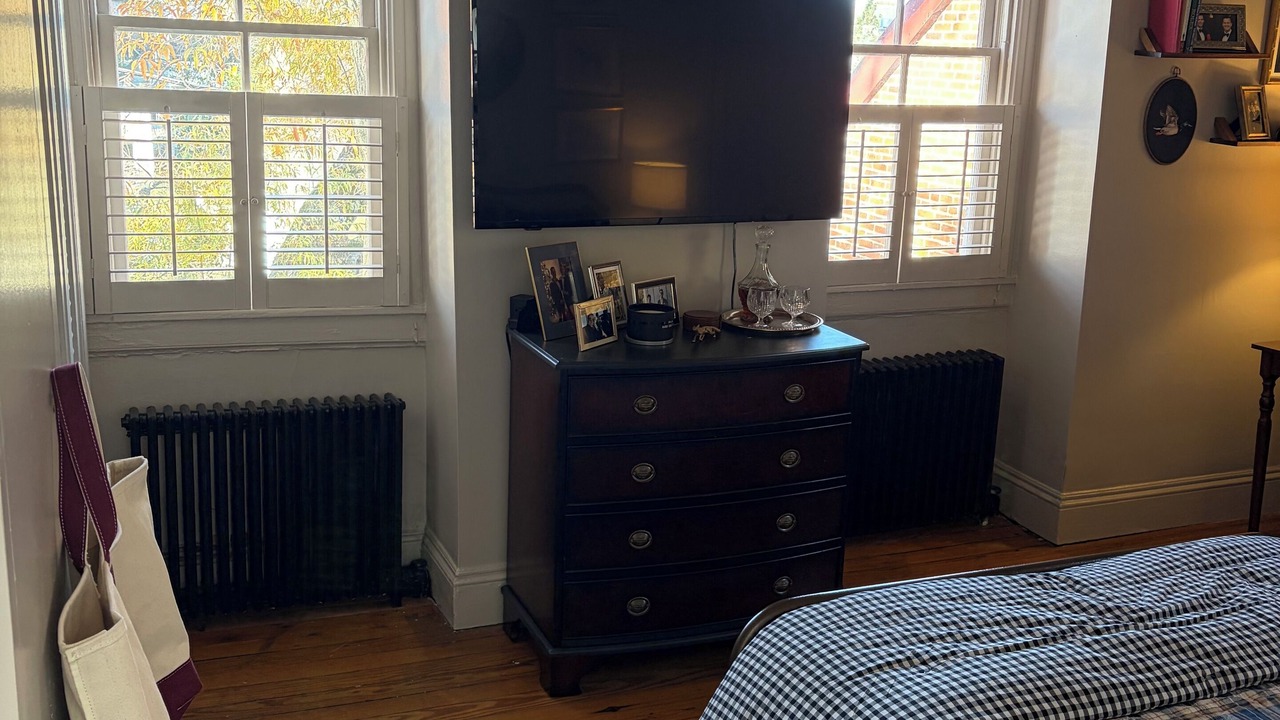 Photo of Bedroom in Historic District