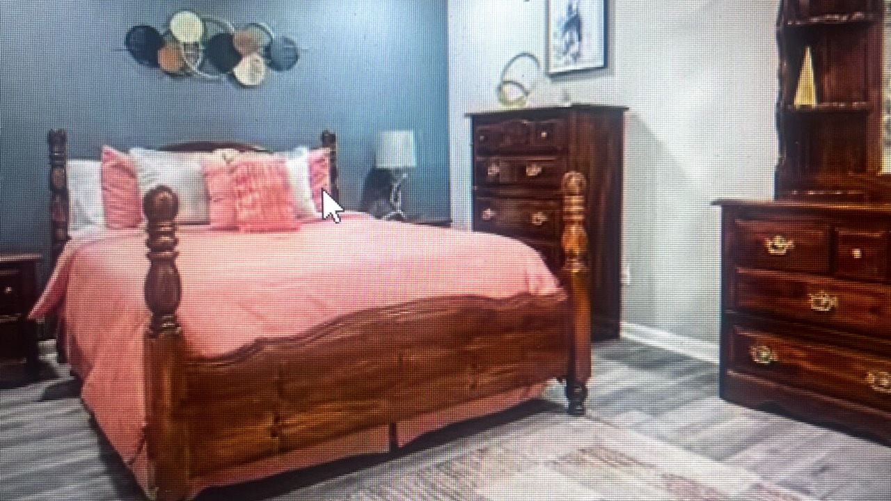 Photo of Bedroom in Central City