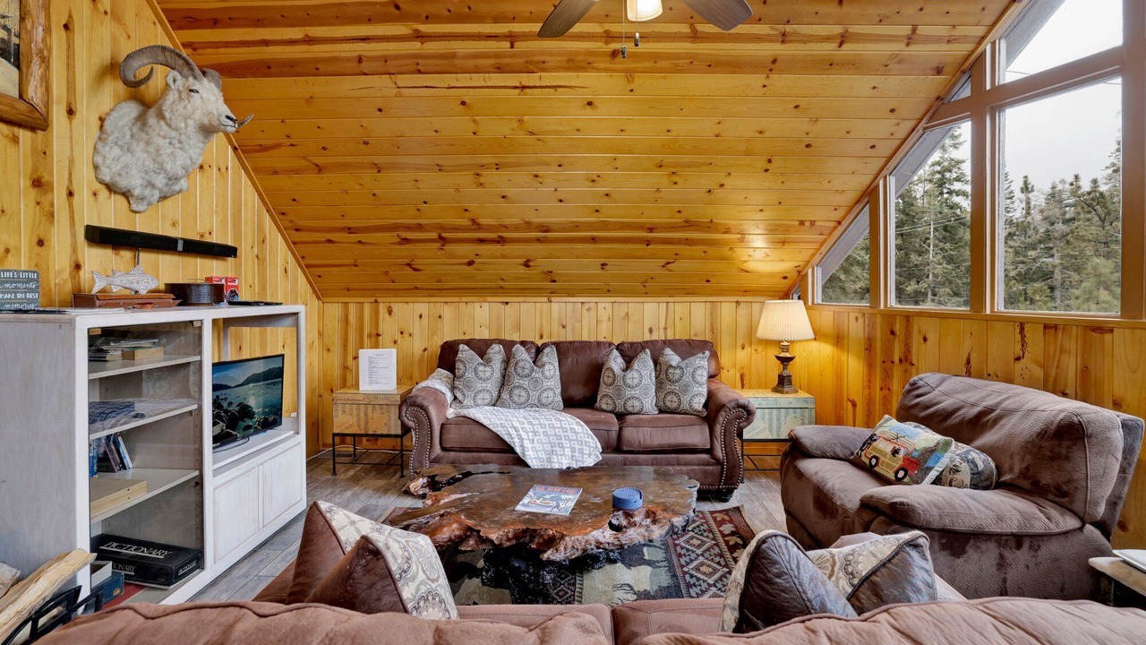 Photo of Livingroom in Boulder Bay