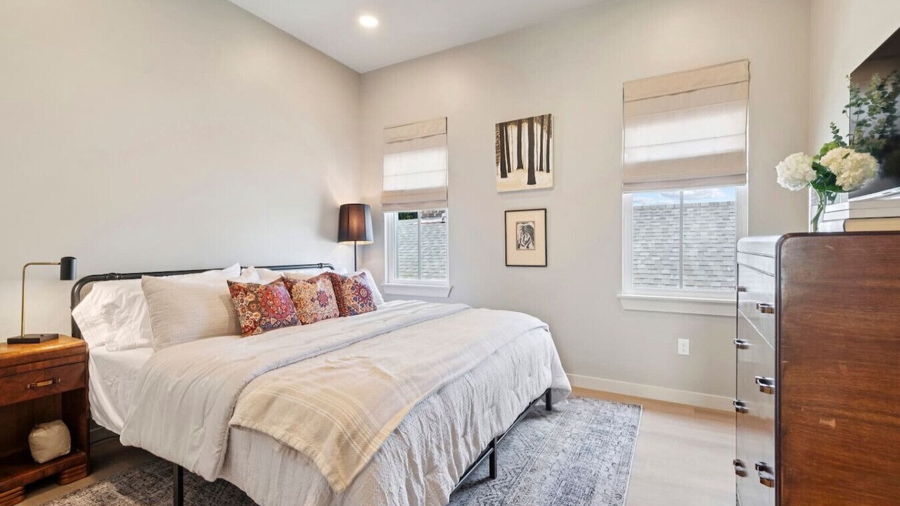 Photo of Bedroom in Seventh Ward