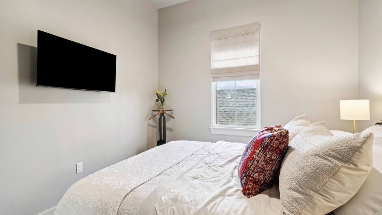 Photo of Bedroom in Seventh Ward
