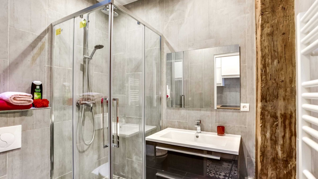 Photo of Bathroom in Chaussee-d'Antin
