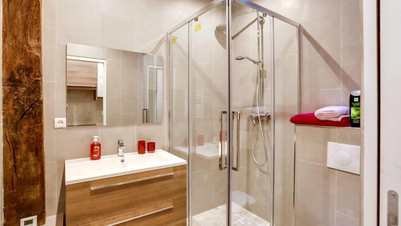 Photo of Bathroom in Chaussee-d'Antin
