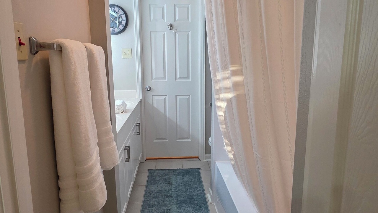 Photo of Bathroom in Gonzales