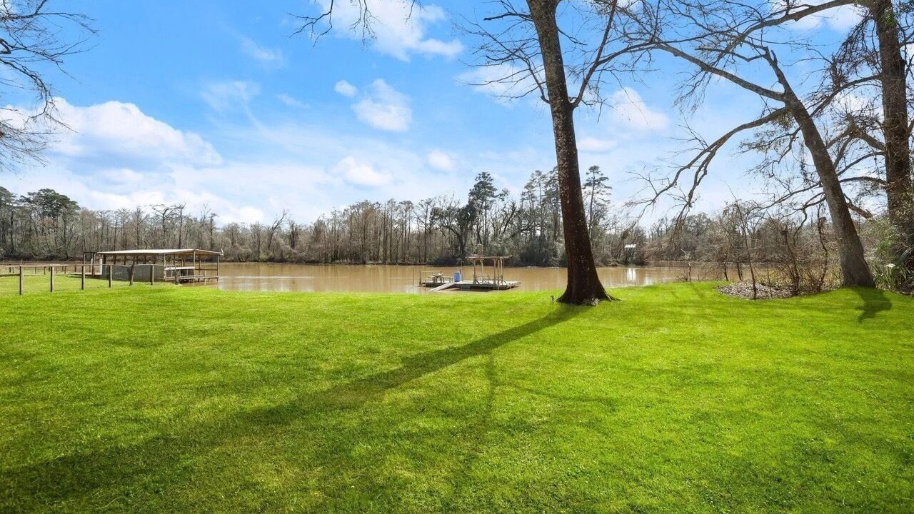 Photo of Outdoor in Denham Springs