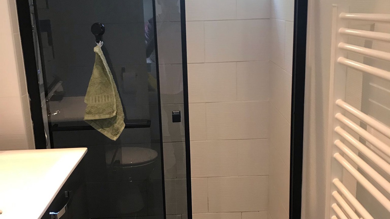 Photo of Bathroom in Louvres