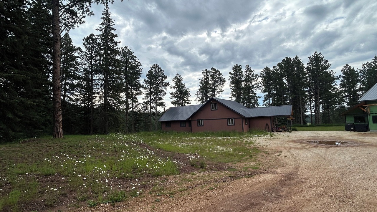 Photo of Outdoor in Lead