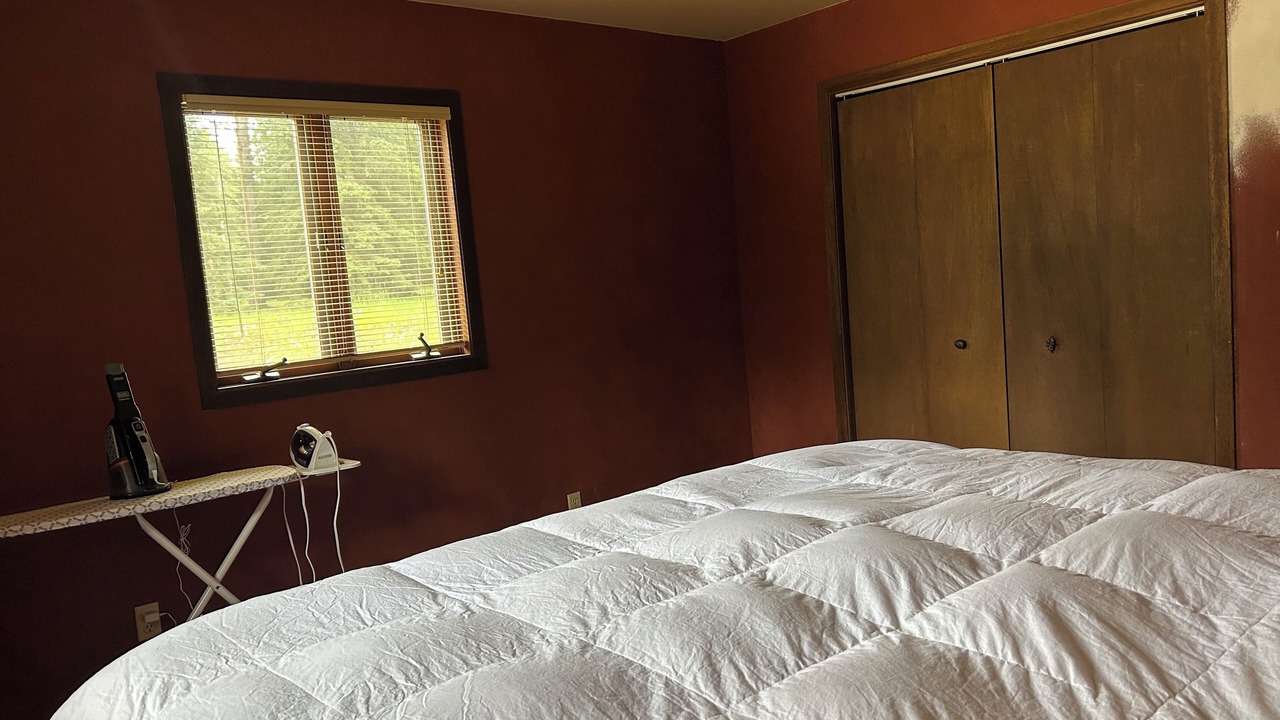 Photo of Bedroom in Lead
