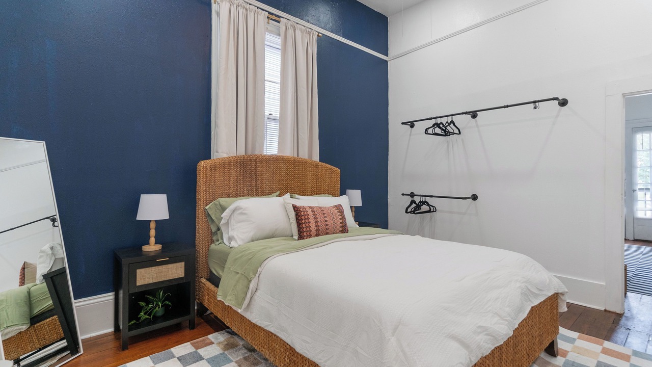 Photo of Bedroom in Mid-City
