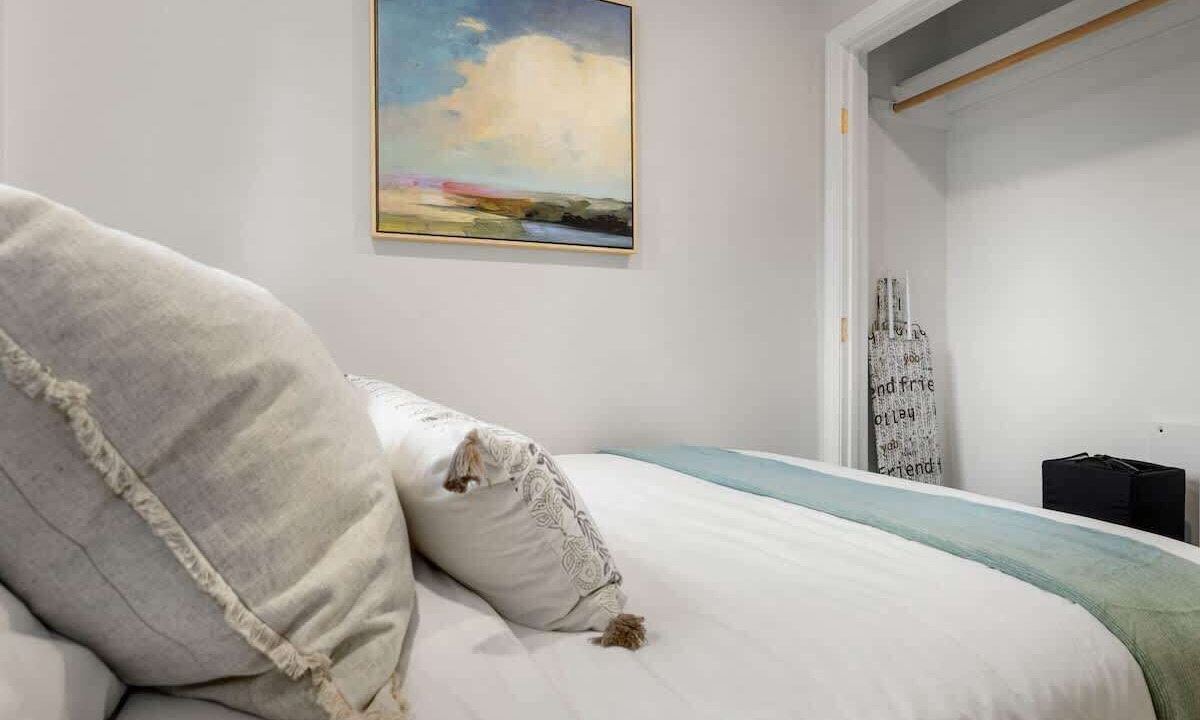 Photo of Bedroom in North End