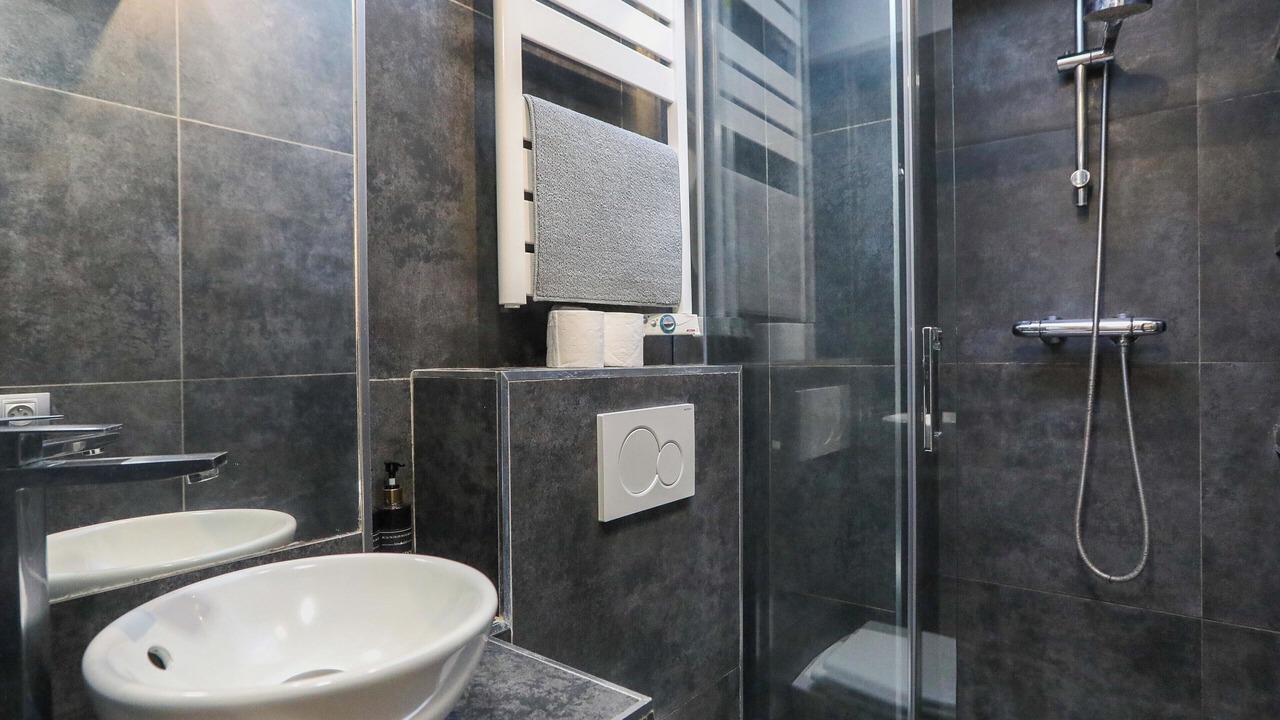 Photo of Bathroom in Batignolles