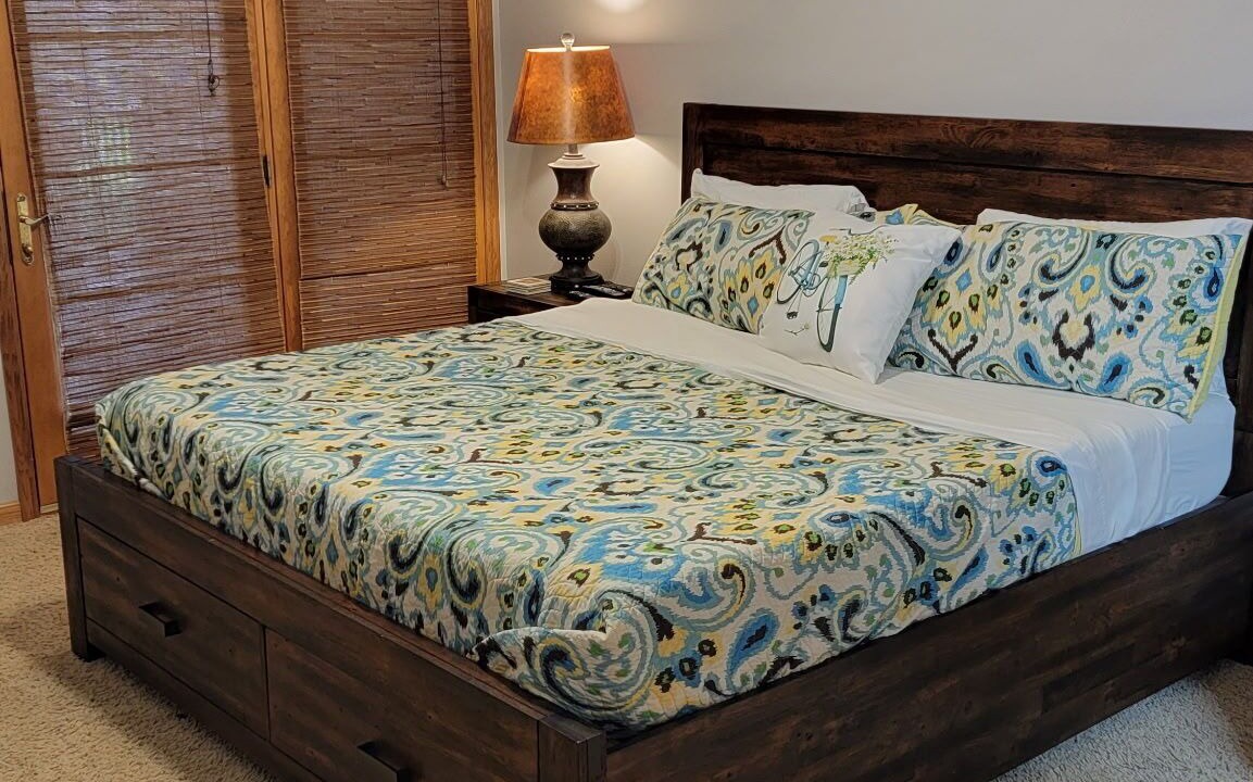 Photo of Bedroom in Arnolds Park