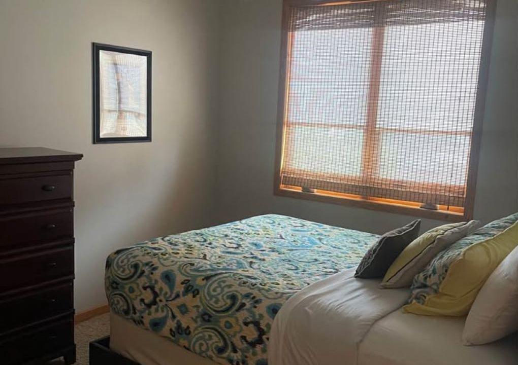 Photo of Bedroom in Arnolds Park