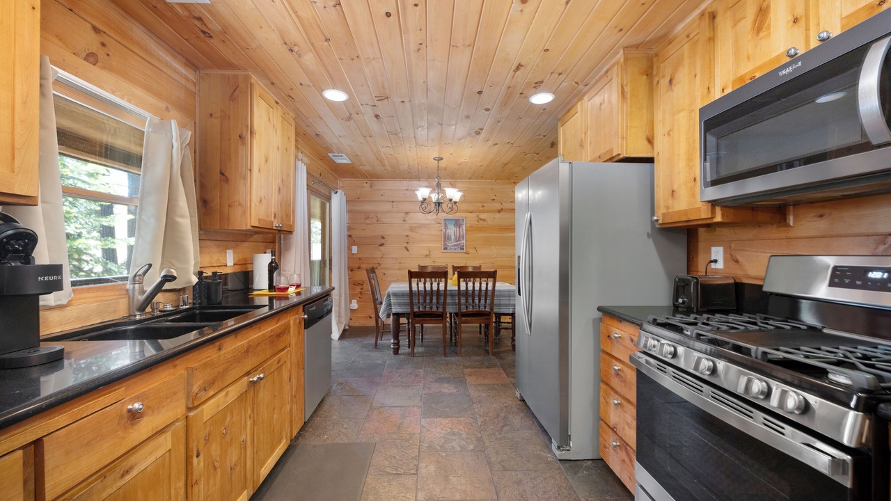 Photo of Kitchen in Alta Sierra
