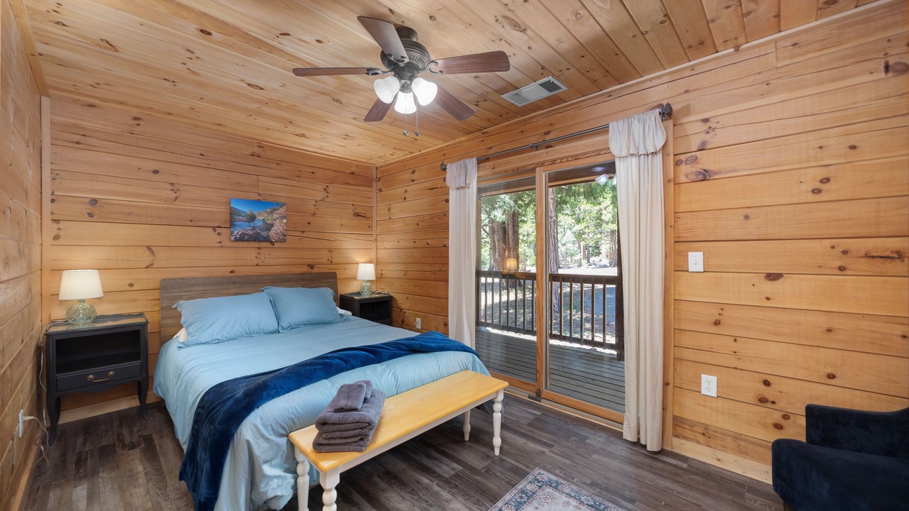 Photo of Bedroom in Alta Sierra