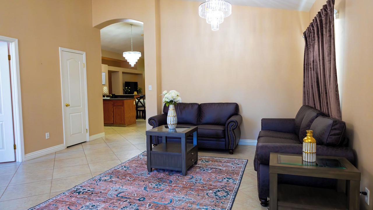 Photo of Livingroom in Southern Oaks