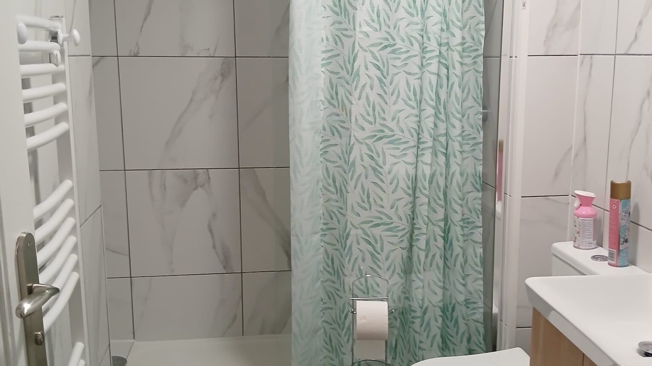 Photo of Bathroom in Puiseux-en-France