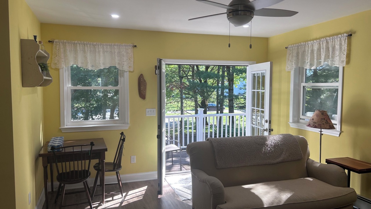 Photo of Livingroom in Barrington