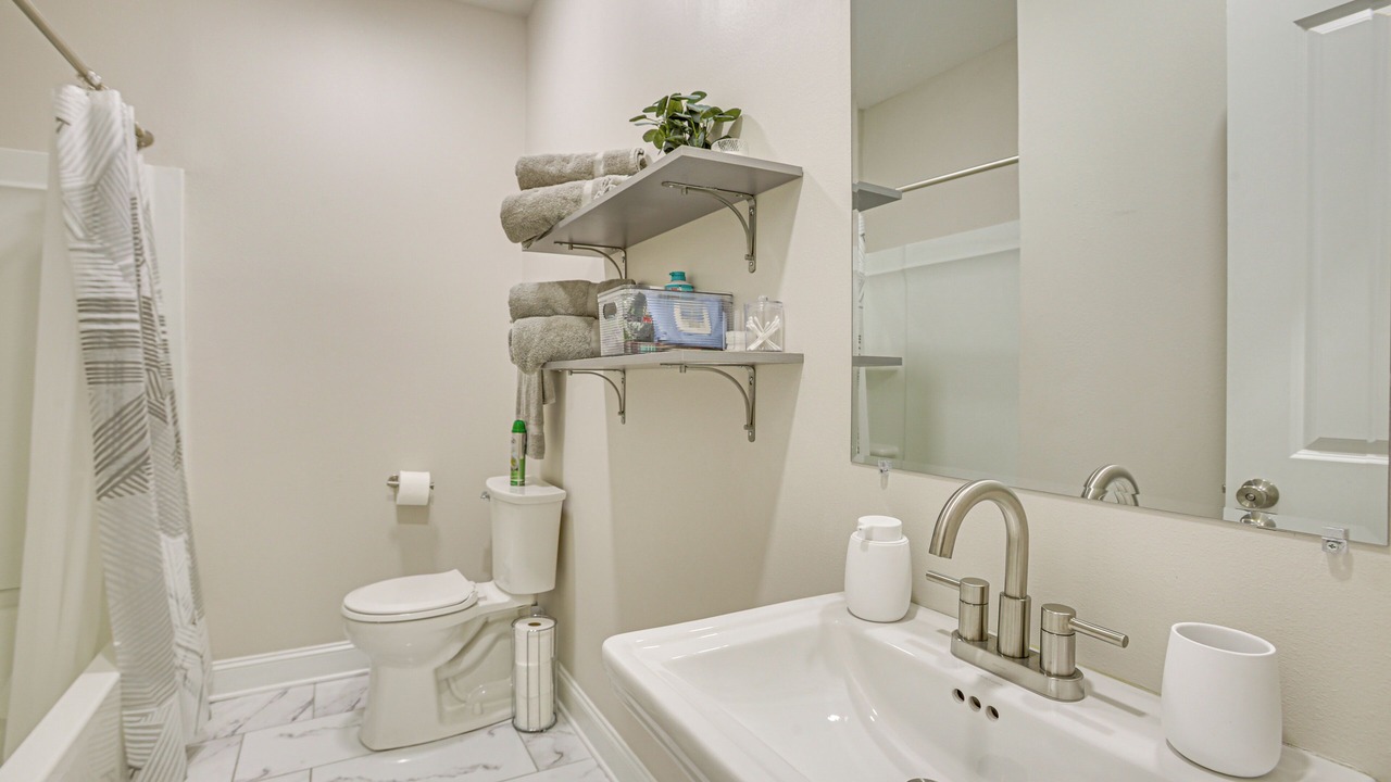 Photo of Bathroom in Gert Town