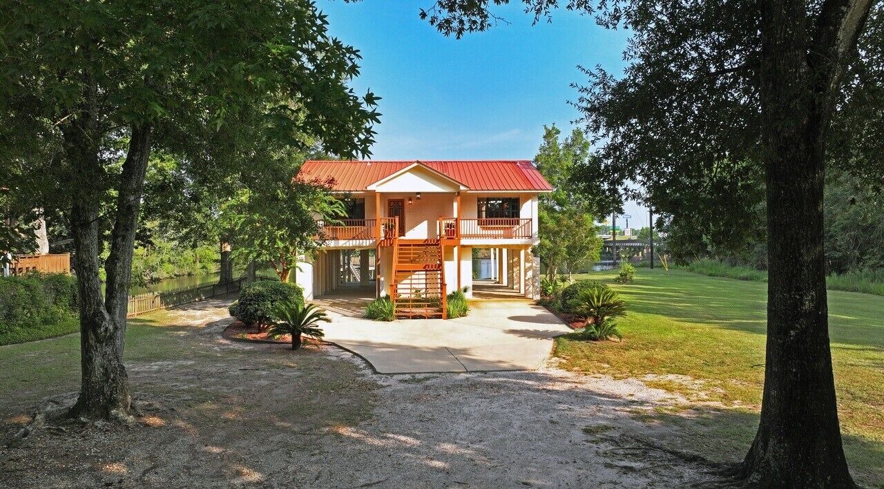 Photo of Outdoor in D'Iberville