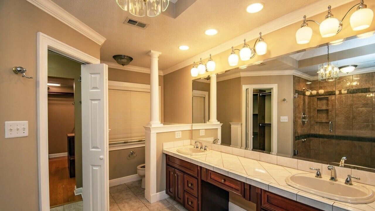 Photo of Bathroom in D'Iberville