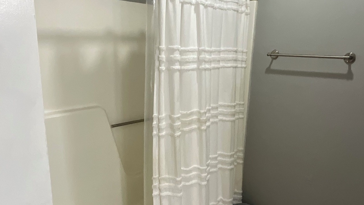 Photo of Bathroom in Highlands - Perkins