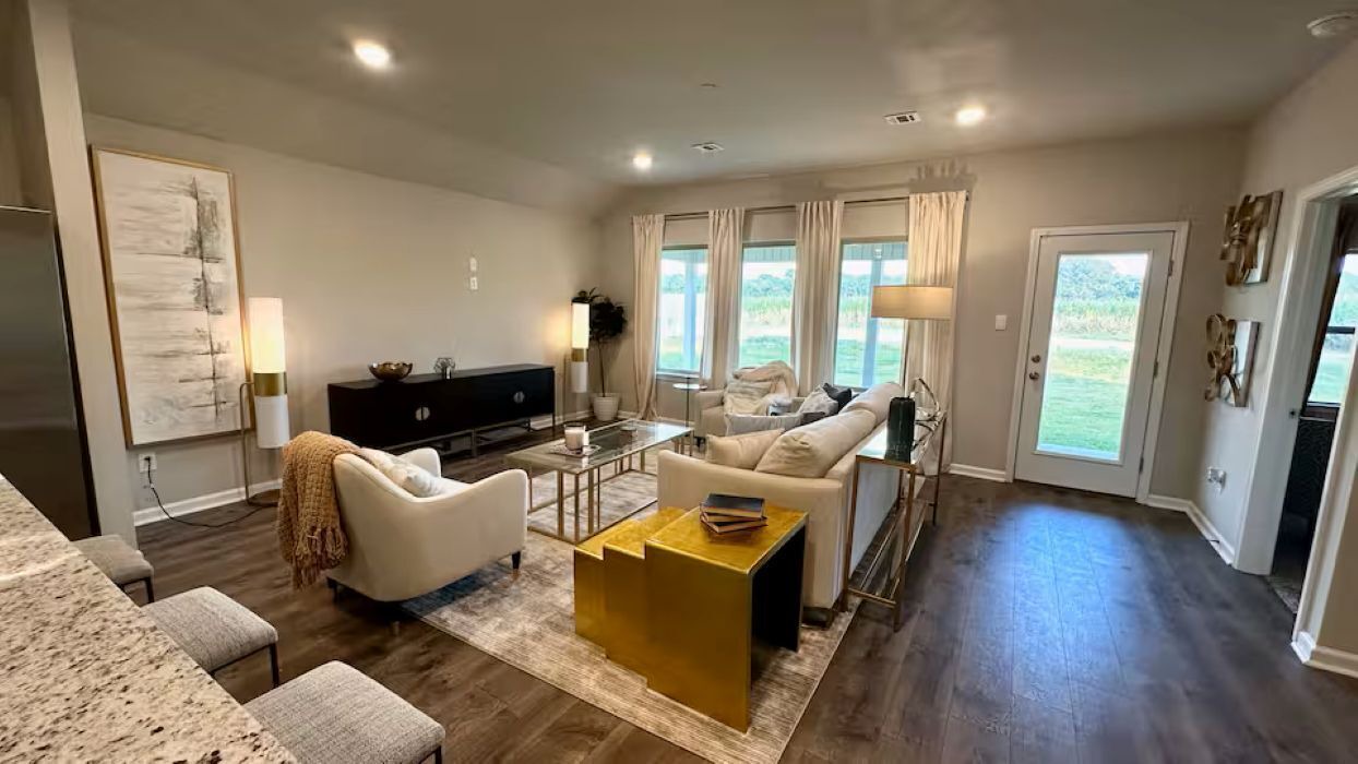Photo of Livingroom in Broussard