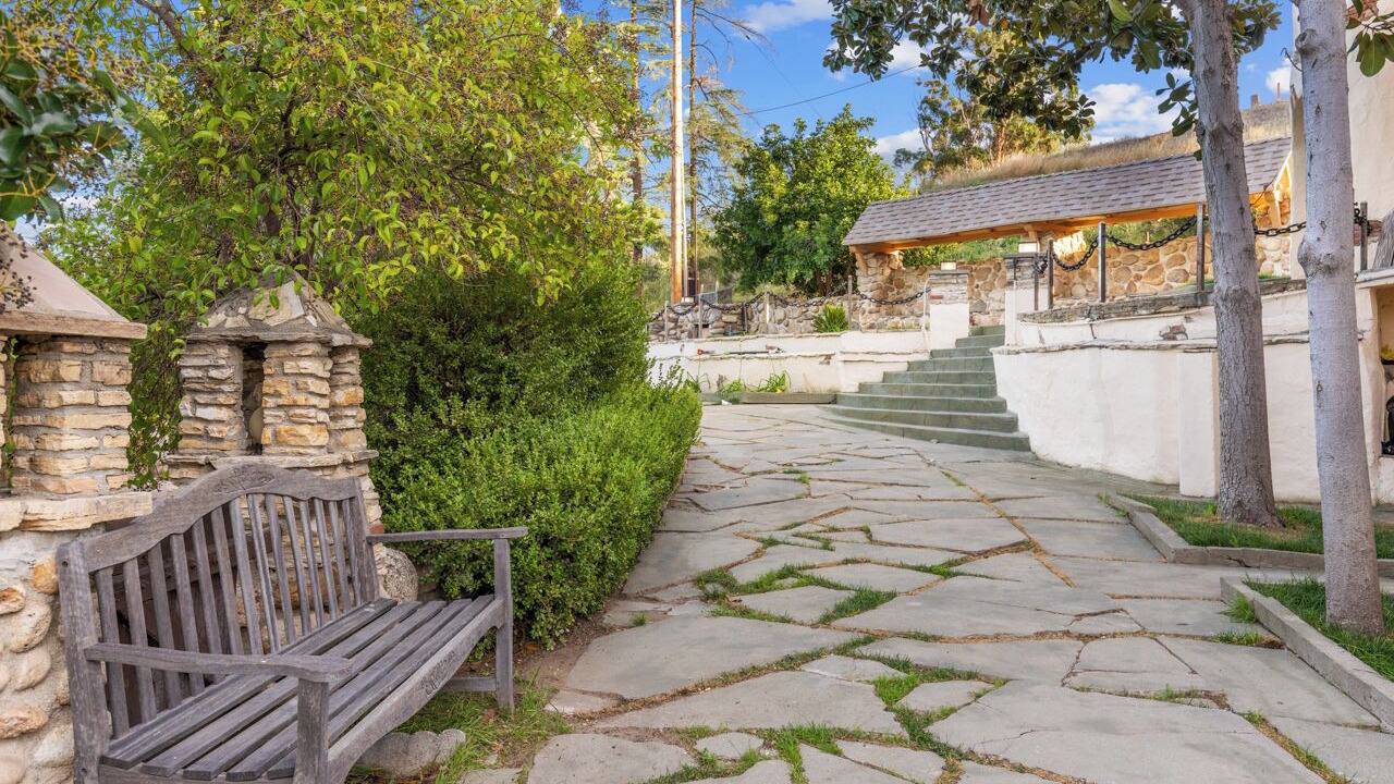 Photo of Outdoor in Newhall