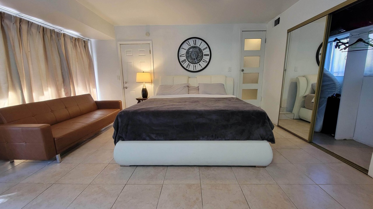 Photo of Bedroom in Los Angeles