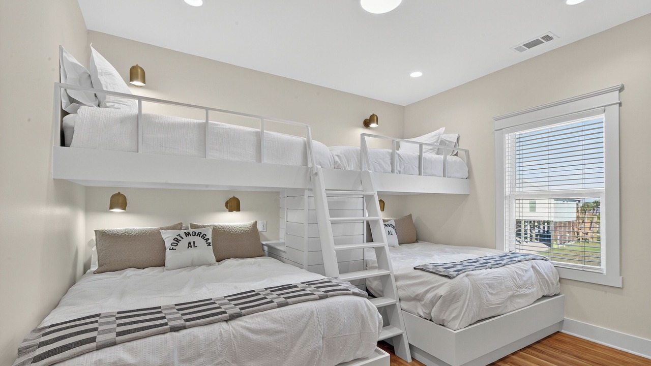 Photo of Bedroom in Fort Morgan Pines