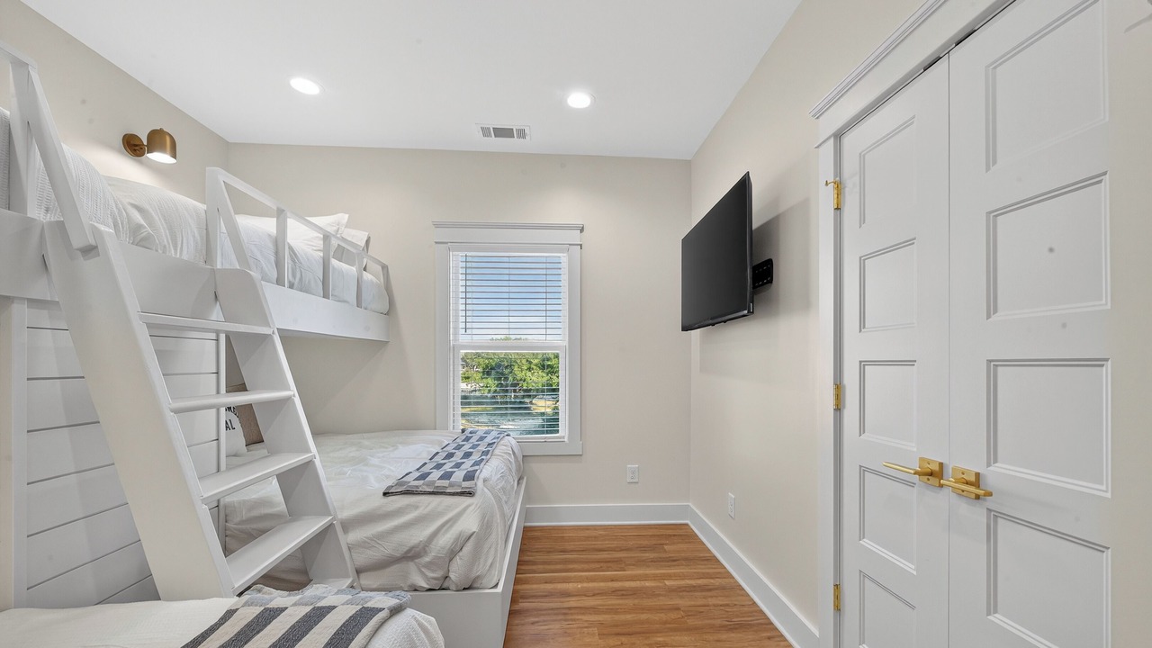Photo of Bedroom in Fort Morgan Pines