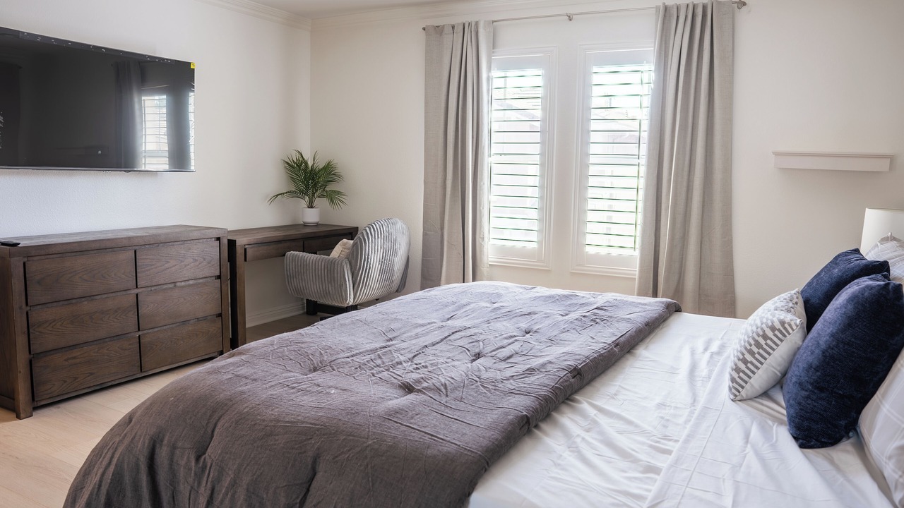 Photo of Bedroom in Duarte