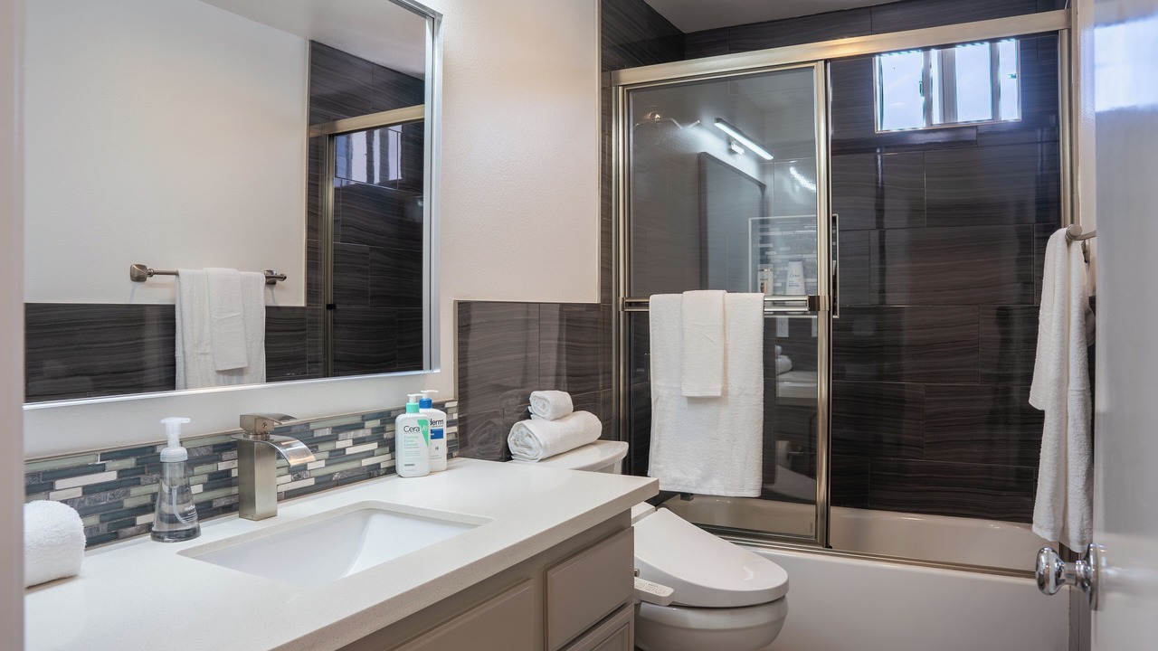 Photo of Bathroom in Duarte