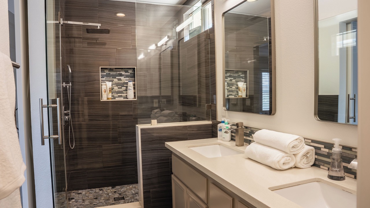 Photo of Bathroom in Duarte