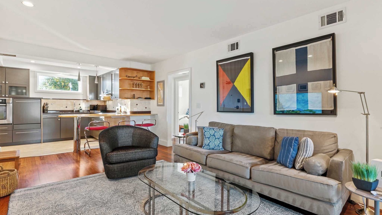 Photo of Livingroom in Eastport