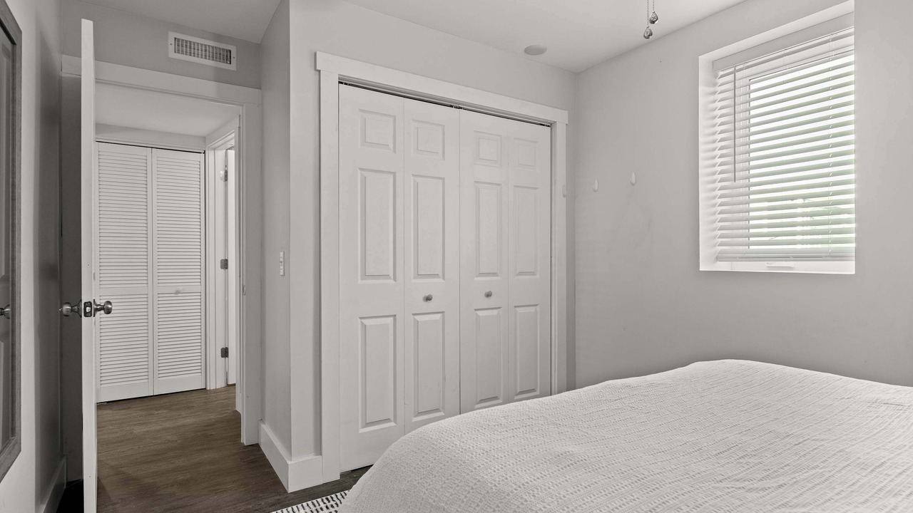 Photo of Bedroom in Yachting Village