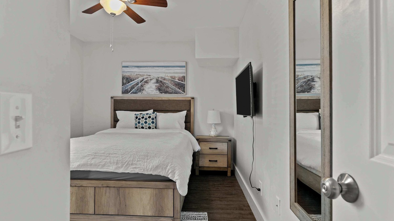 Photo of Bedroom in Yachting Village