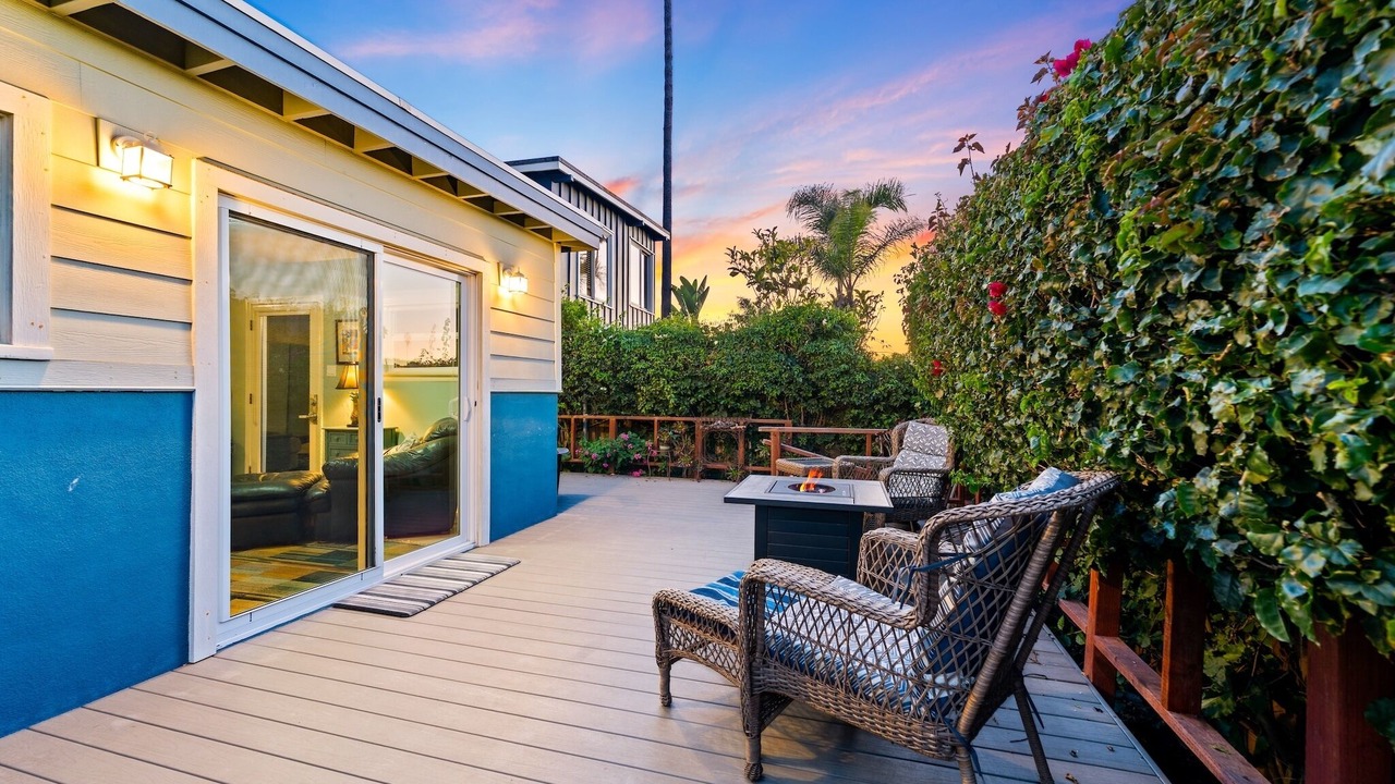Photo of Patio Balcony in Pierpont Bay