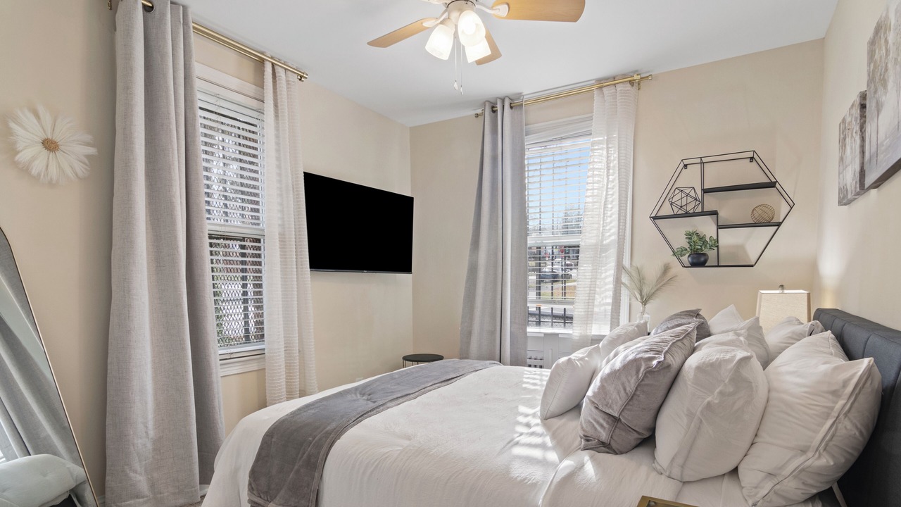 Photo of Bedroom in Fairlawn
