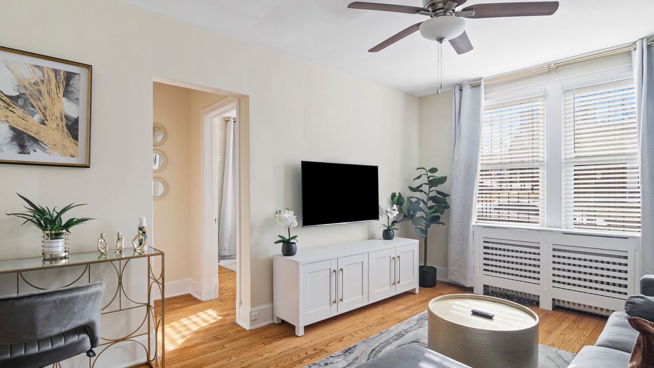 Photo of Livingroom in Fairlawn