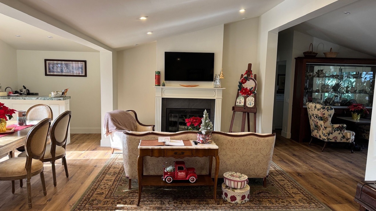 Photo of Livingroom in Fillmore