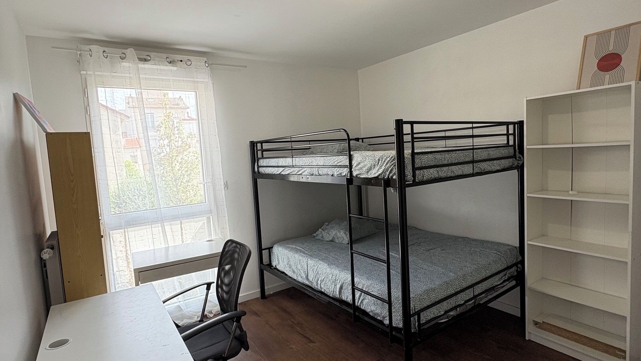 Photo of Bedroom in Bois-Colombes