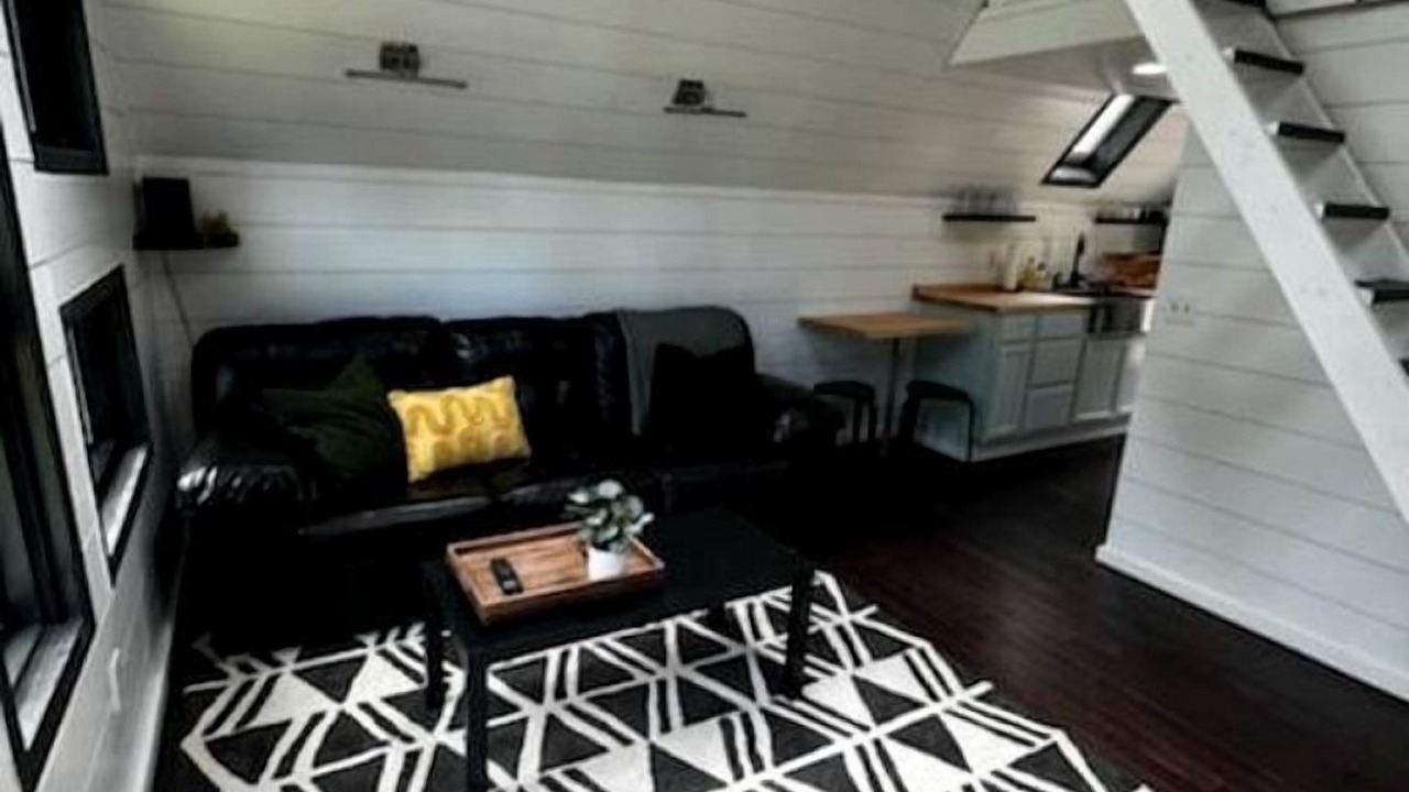 Photo of Livingroom in Brook Park