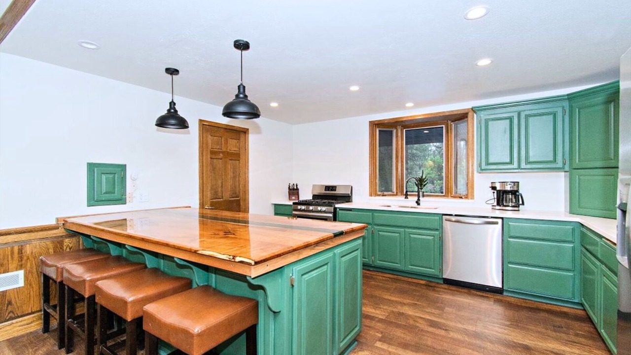 Photo of Kitchen in Summit Estates