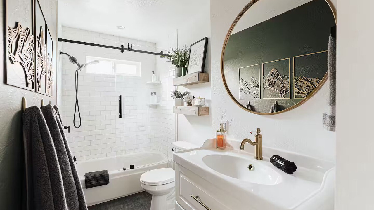 Photo of Bathroom in Whispering Forest