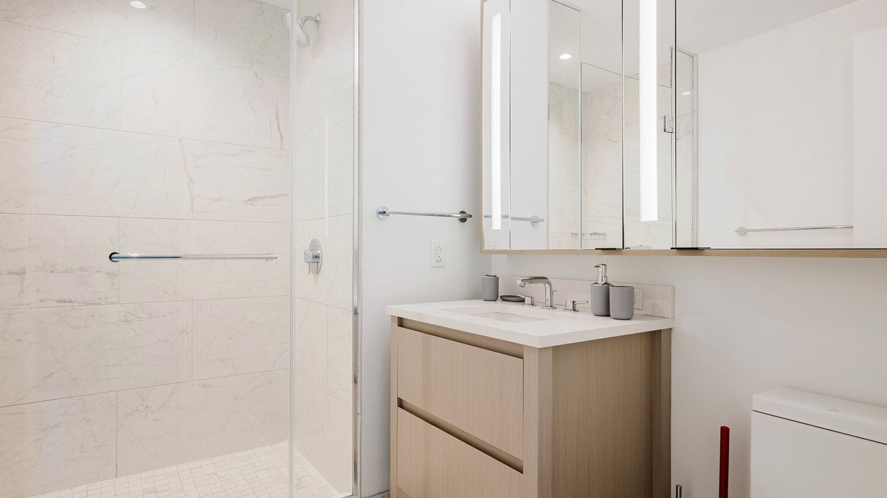 Photo of Bathroom in Shawmut