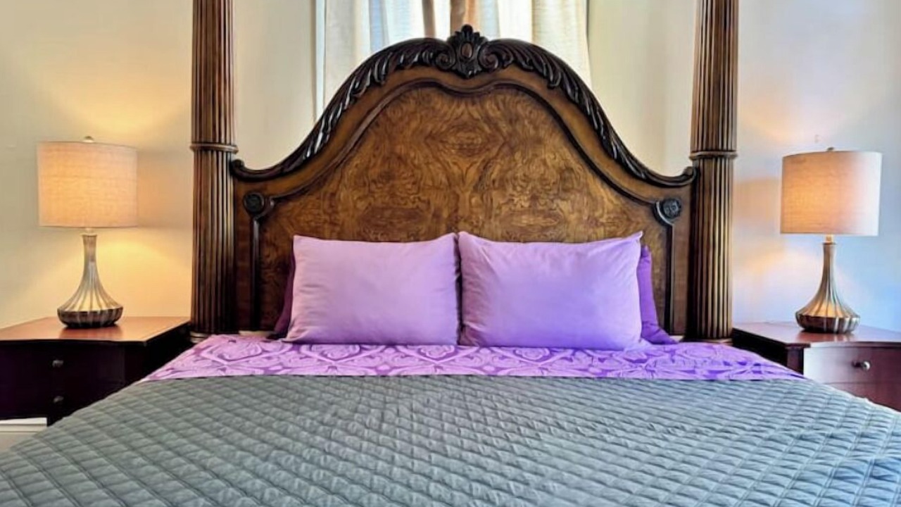 Photo of Bedroom in Mid-City